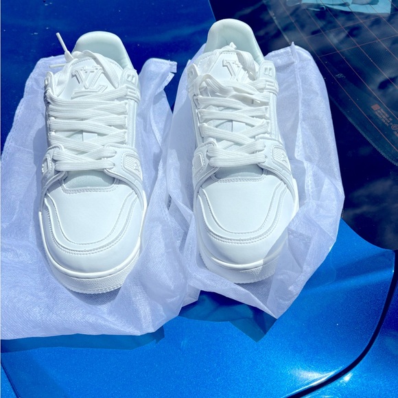 Louis Vuitton trainer sneaker (white) size 9.5 No Box - Picture 1 of 6